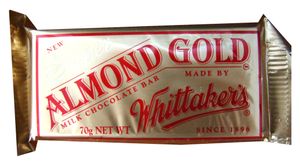 Whittakers Super Almond Gold Slab 70g