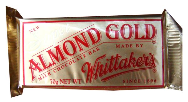Whittakers Super Almond Gold Slab 70g